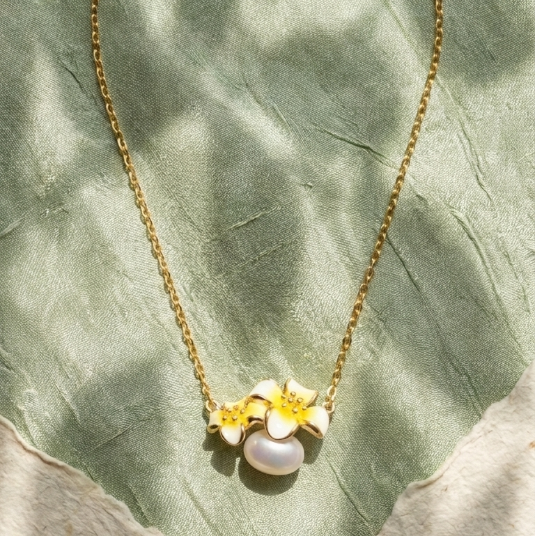 Sunny Bloom Pendant